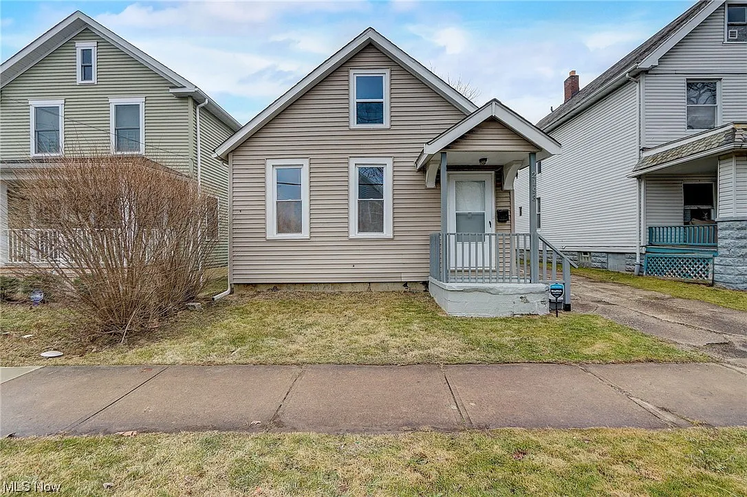 2193 W 85th St photo 1