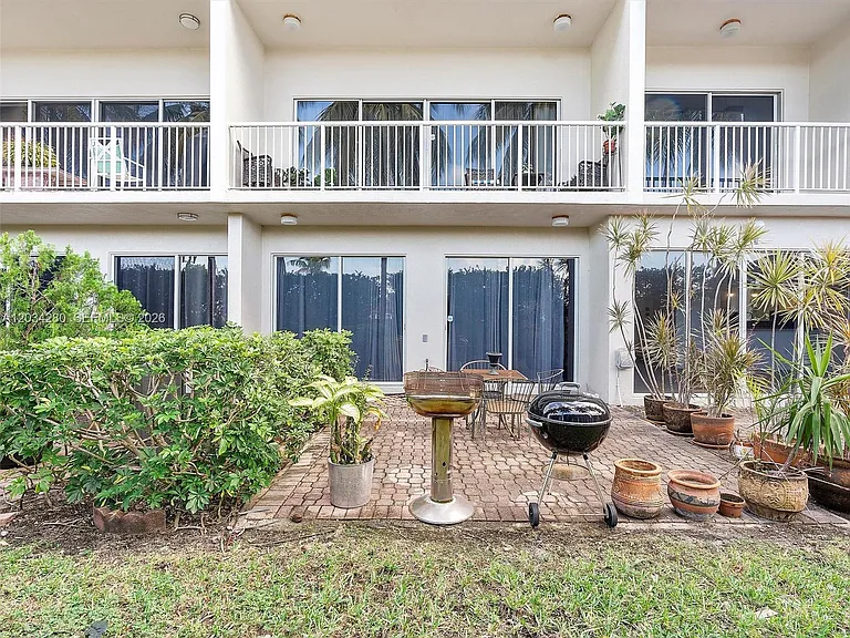 21399 Marina Cove Cir #M-12 — Photo 44