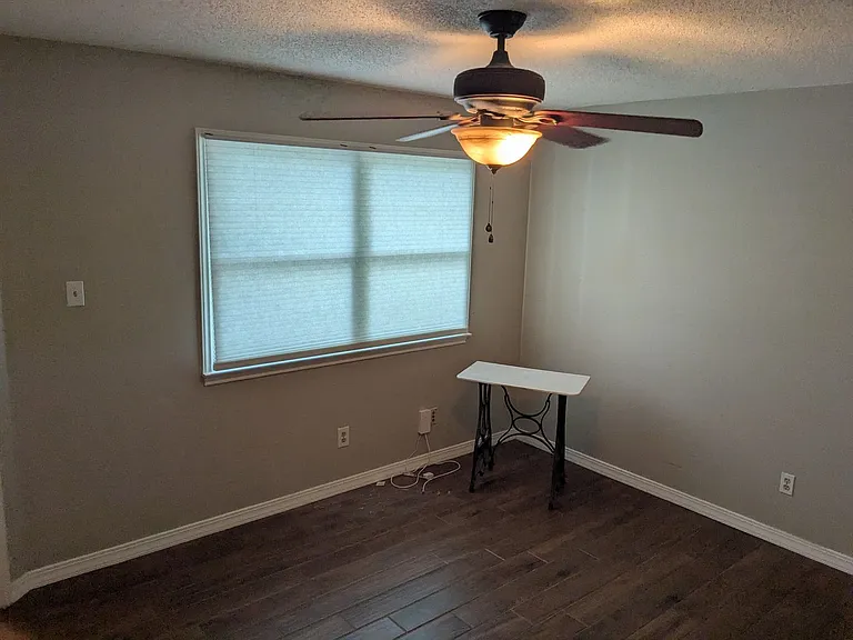 2502 Charla Cir — Photo 13