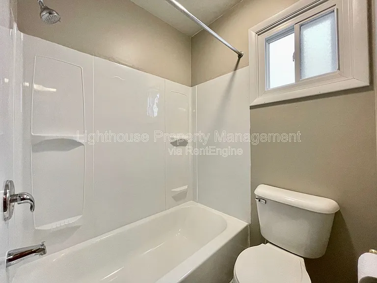 1054 Royal Oak St SW — Photo 15