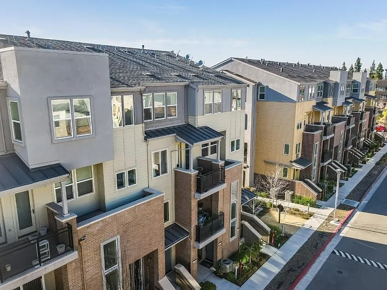 642 Obsidian Dr — Photo 15