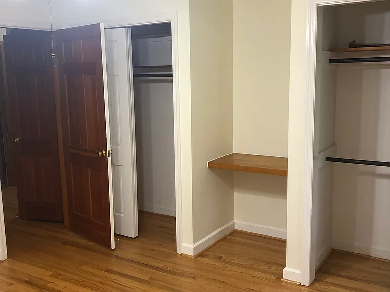Corner Bedroom Closets