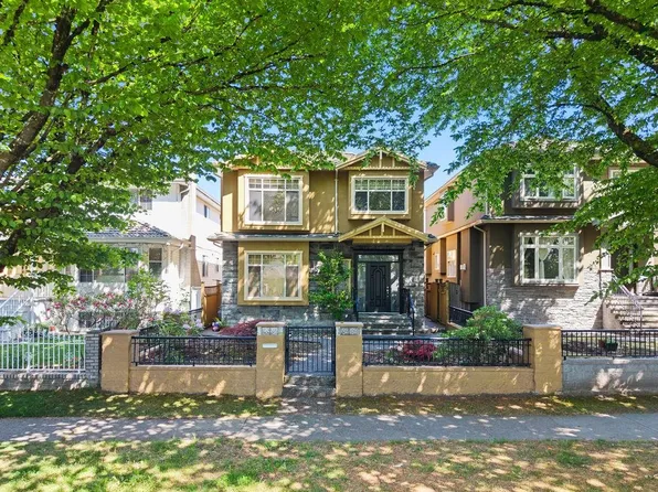 5388 Sherbrooke St, Vancouver, BC V5W 3M5