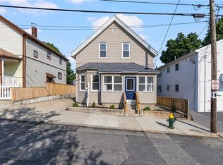 122 Metcalf St, Providence, RI 02904