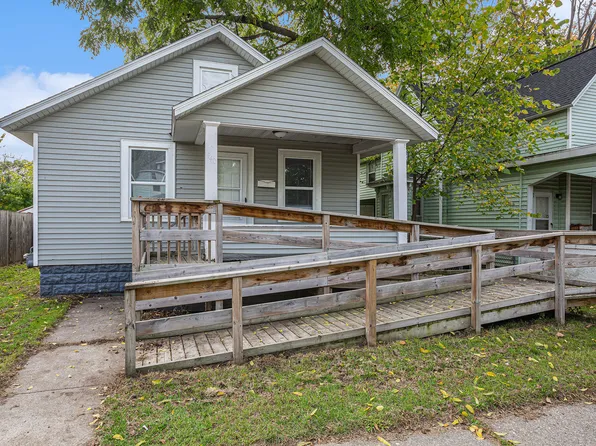 440 Woodlawn St SE, Grand Rapids, MI 49507