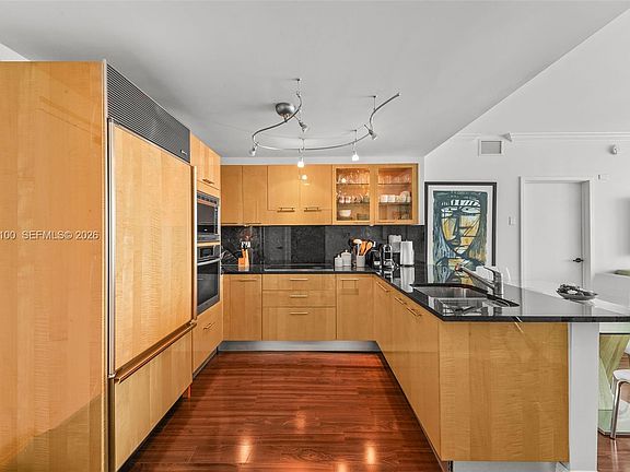 4th image of 6799 Collins Ave APT 1103