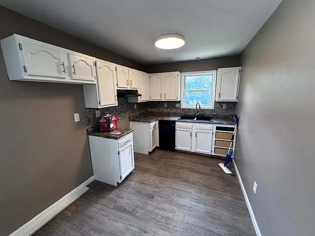 607 Hooker St — Photo 4