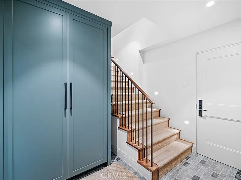 27 Emerald Bay — Photo 40