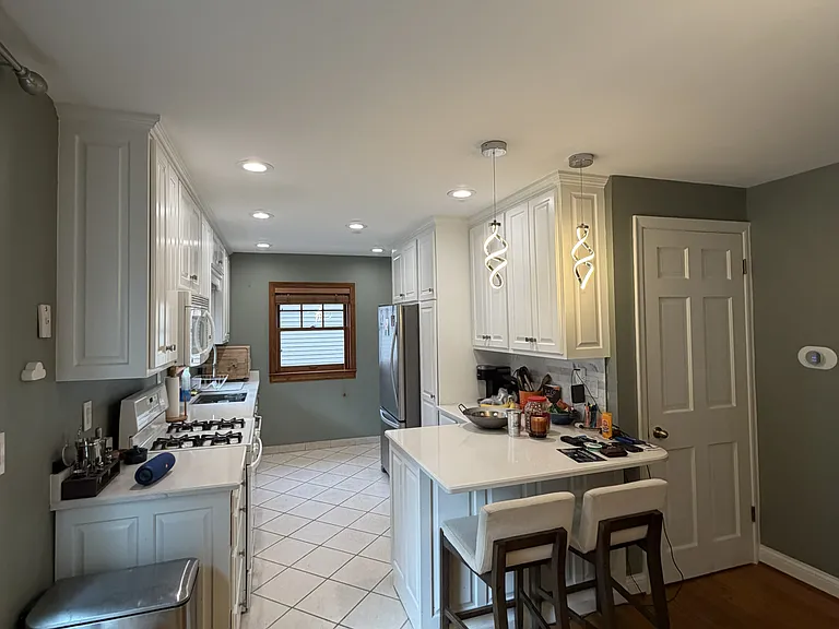 1616 E Crittenden Ave — Photo 11