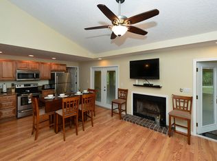 8270 Ibis St #B, Sarasota, FL 34241