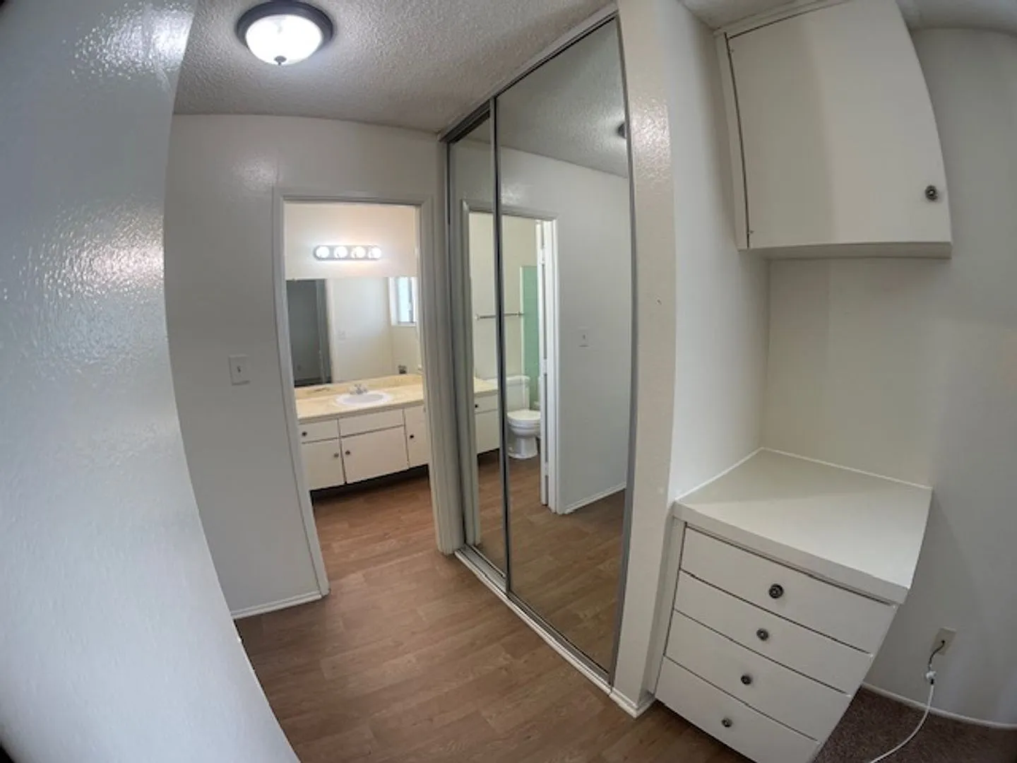 Villa Capri Apartment Homes — Photo 3