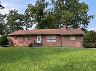 210 Jackson Cir, Tullahoma, TN 37388