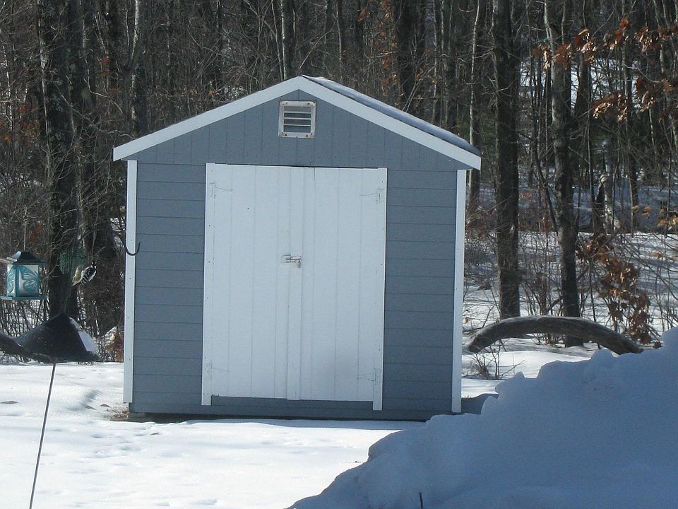 2nd image of 7 Seneca Ave