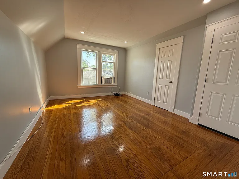 253 Willow St #3 — Photo 12