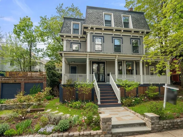 14 Gordon St, Jamaica Plain, MA 02130