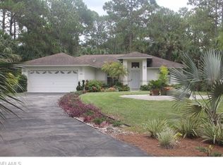 560 4th St NE, Naples, FL 34120