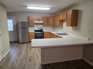 527 W Murray St #2, Macomb, IL 61455