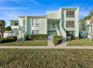 1 Windrush Blvd APT 32, Indian Rocks Beach, FL 33785