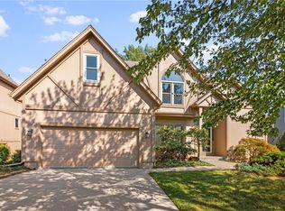 15107 Reeds St, Overland Park, KS 66223