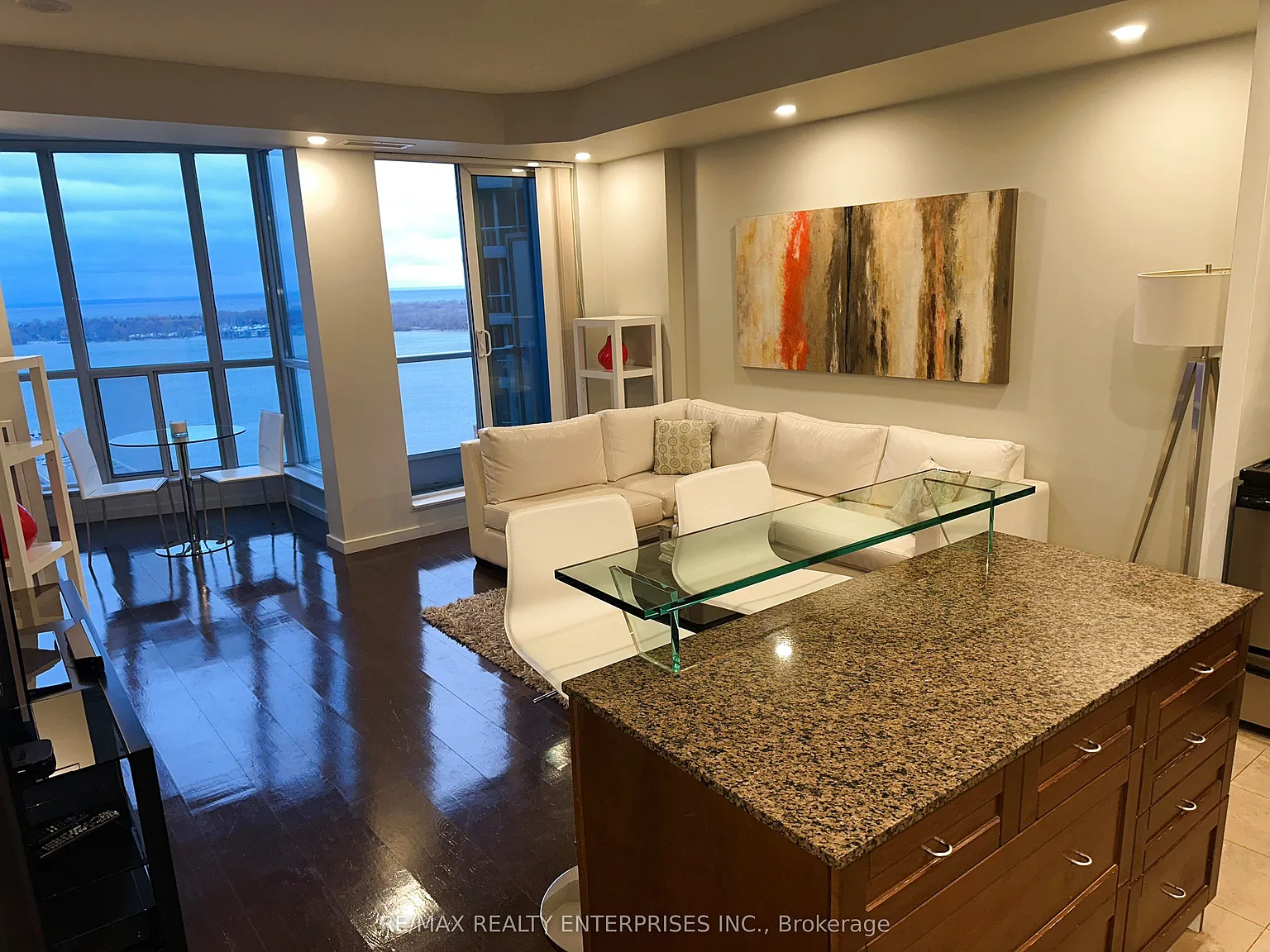 Waterclub — Photo 1
