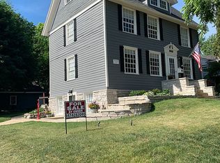 203 Oregon St, Dundee, IL 60118