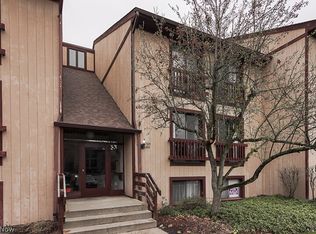 1105 Canyon View Rd APT 205, Northfield, OH 44067