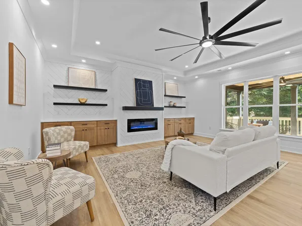 216 Bayberry Woods Dr, Garner, NC 27529