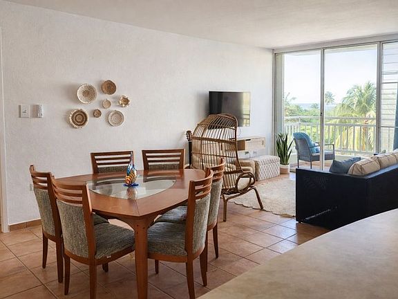 2nd image of Villas Del Mar Beach Resort #401