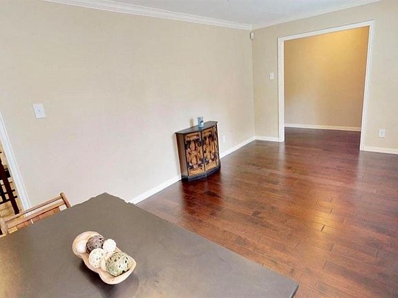 4th image of 10433 Vistadale Dr