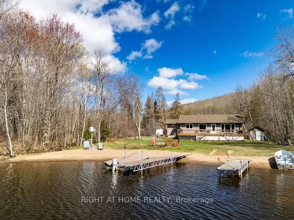 61 C Blackfish Bay Rd, Madawaska Valley, ON K0J 1B0