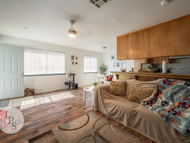 2767 W Fairmont Ave #101 — Photo 4