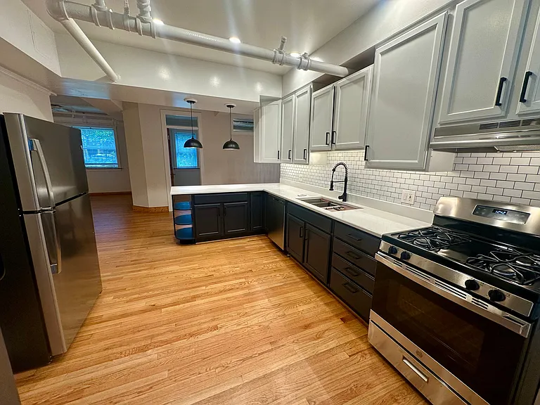 1020 W Ardmore Ave #GARDEN WEST — Photo 6