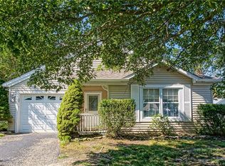 14 Tallhedge Ct, Barnegat, NJ 08005