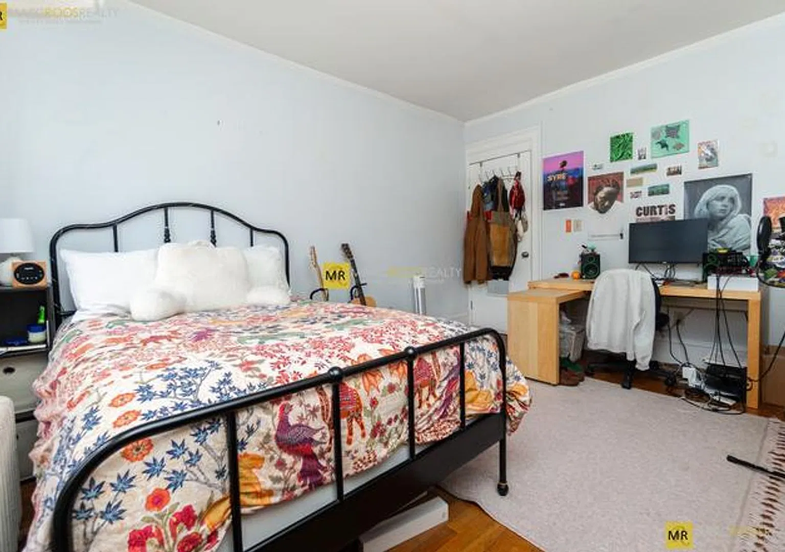 Spacious 5 Bed / 2 Bath Fenway Apartment w/ Private Patio H/HW Included — Photo 3