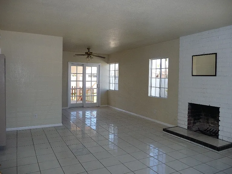 38565 Sumac Ave — Photo 6