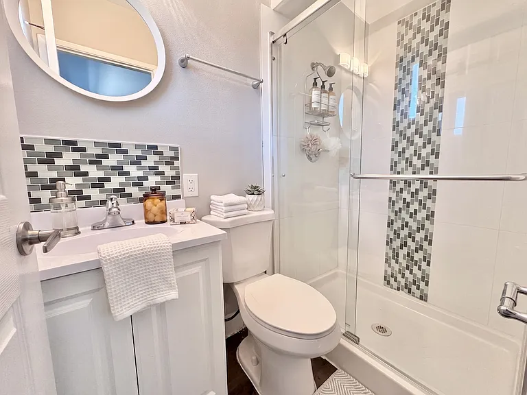 2726 E Glenrosa Ave #3 — Photo 10