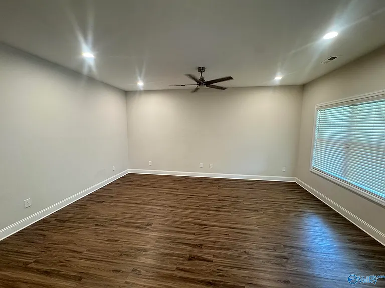 151 Williams Pointe Blvd — Photo 6