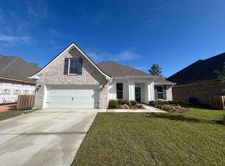 212 E Tweet St, Freeport, FL 32439