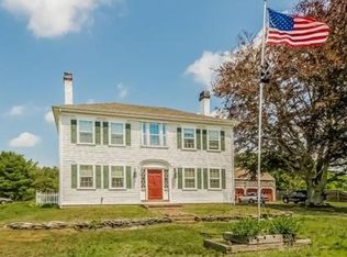 7 Marion Rd APT 2, Rochester, MA 02770