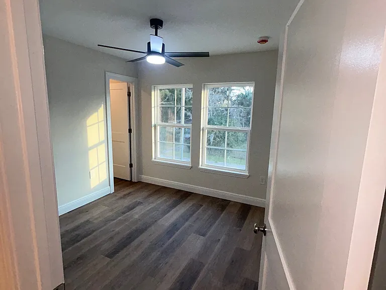 206 W Fox St #A — Photo 13