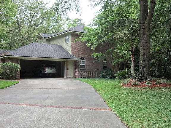 3rd image of 2400 Country Club Blvd