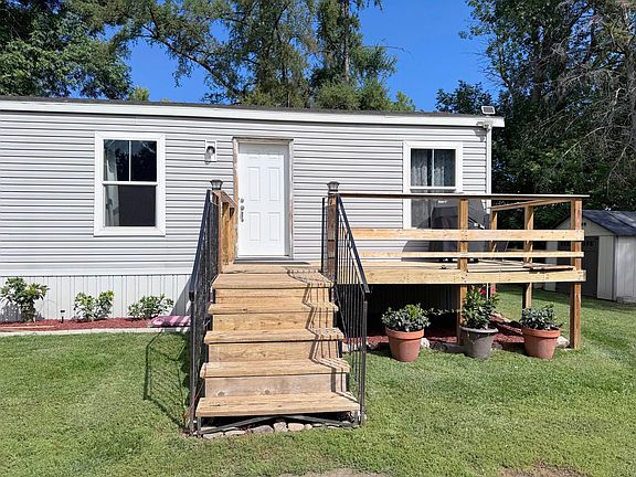 3rd image of 38566 241st St