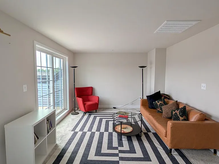 16141 Meadow Glenn Dr — Photo 18