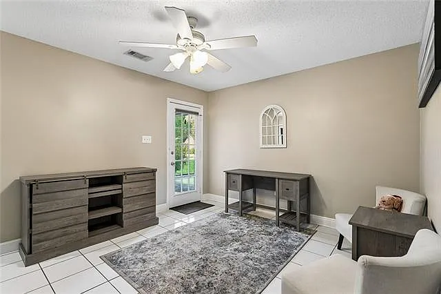 321 Westwood Dr — Photo 18