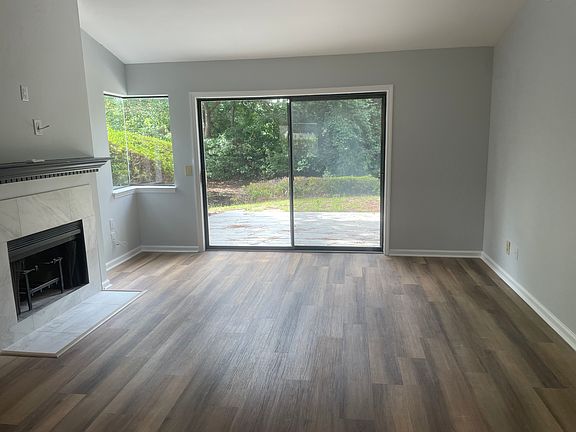 3rd image of 5 Gumtree Rd APT E9