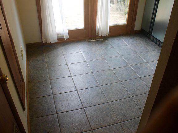 Tiled Kitchen Floor