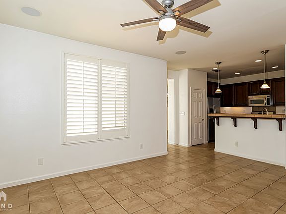 2nd image of 99 W Brilloso Ln