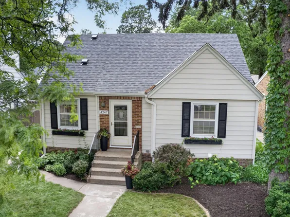 4247 Zenith Ave N, Robbinsdale, MN 55422