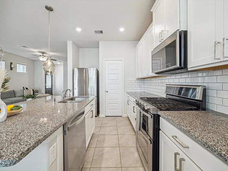 1512 Parkland Oak Dr — Photo 10