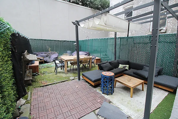 Rented by Luxor Homes & Investment Realty | media 1